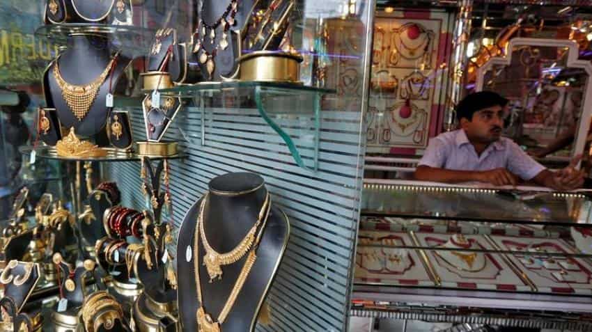 India&#039;s gold demand fell sharply by 21% to 676 ton in 2016