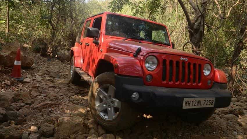 Fiat Chrysler launches petrol variant of Jeep Wrangler Unlimited at Rs 56 lakh Fiat Chrysler launches petrol variant of Jeep Wrangler Unlimited at Rs 56 lakh