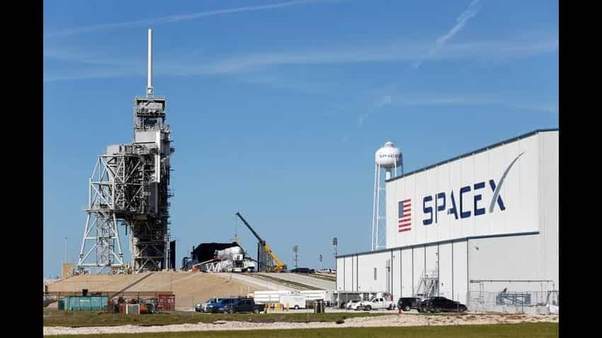 SpaceX Falcon rocket poised for flight from historic NASA launchpad