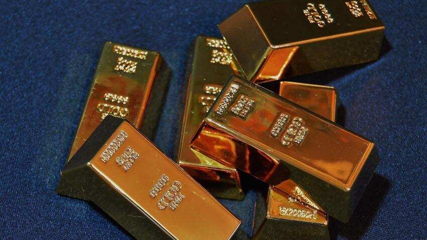 Gold imports shrink 32.7% to $19.74 billion in April-Jan