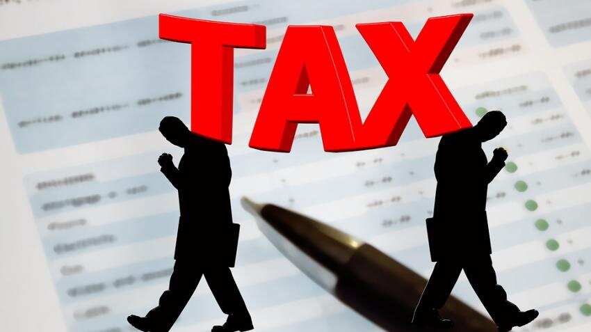 Income Tax department to go easy on up to Rs 5 lakh deposits by 70-plus people Income Tax department to go easy on up to Rs 5 lakh deposits by 70-plus people