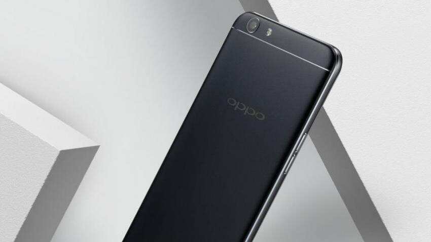 OPPO unveils world's first periscope style '5x Dual Camera Zoom' OPPO unveils world's first periscope style '5x Dual Camera Zoom'
