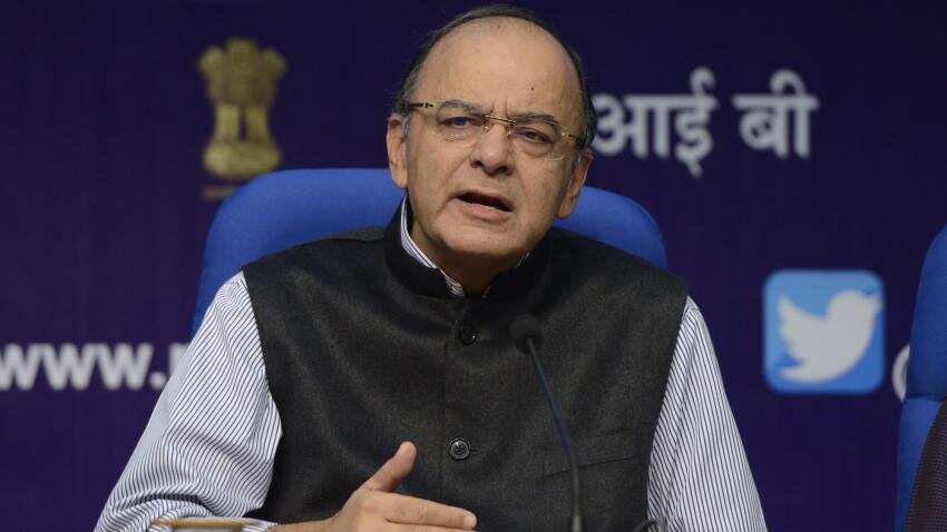 FM Jaitley injured while boarding helicopter
