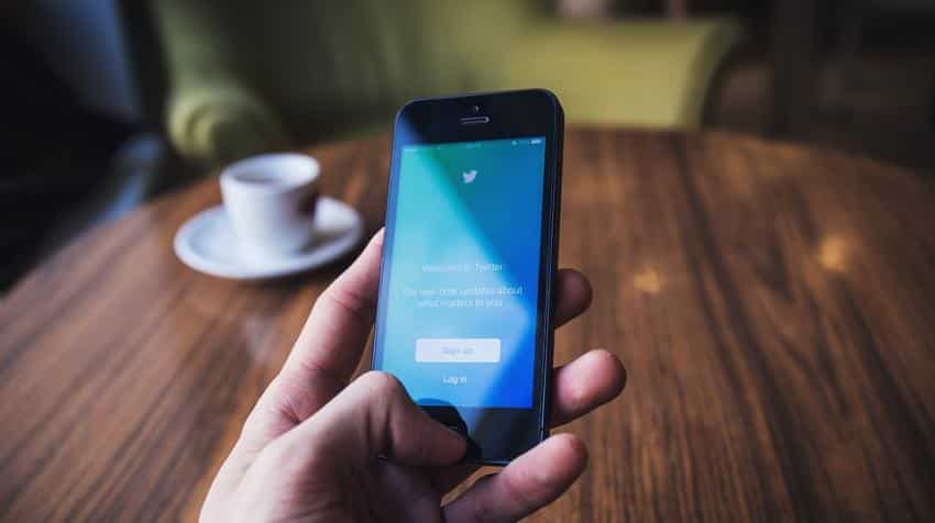 Twitter will soon allow media organisations to post live-video streaming 