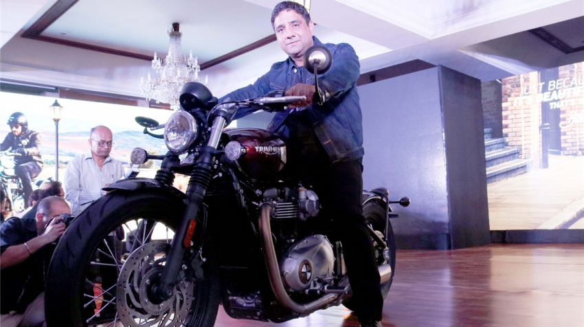 Triumph launches Bonneville Bobber in India at Rs 9.09 lakh