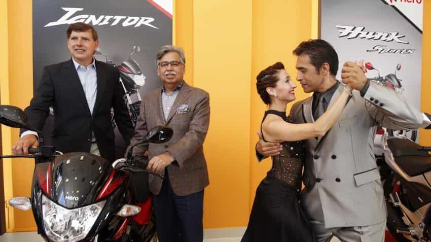 Hero MotoCorp, Honda offer discounts up to Rs 24,000 to sell BS III models