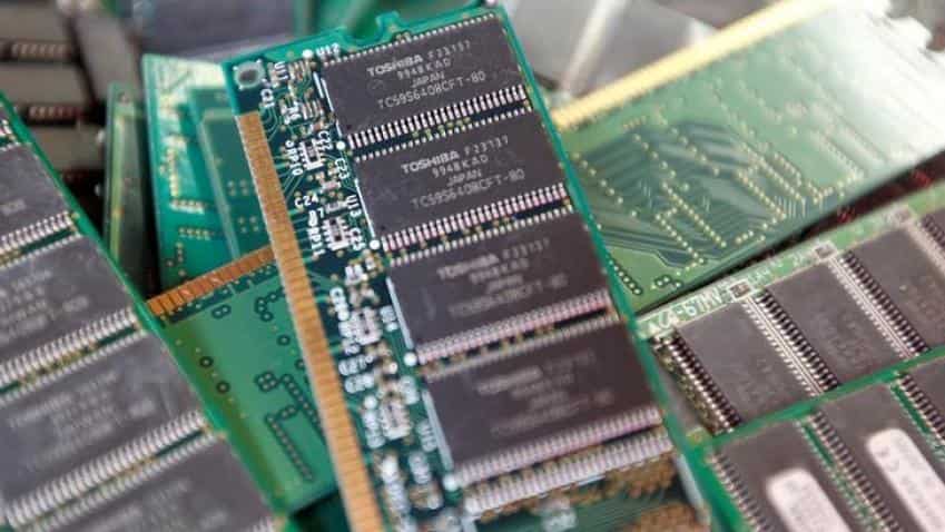 Toshiba offered $17.9 billion for chip unit by Silver Lake and Broadcom - Nikkei