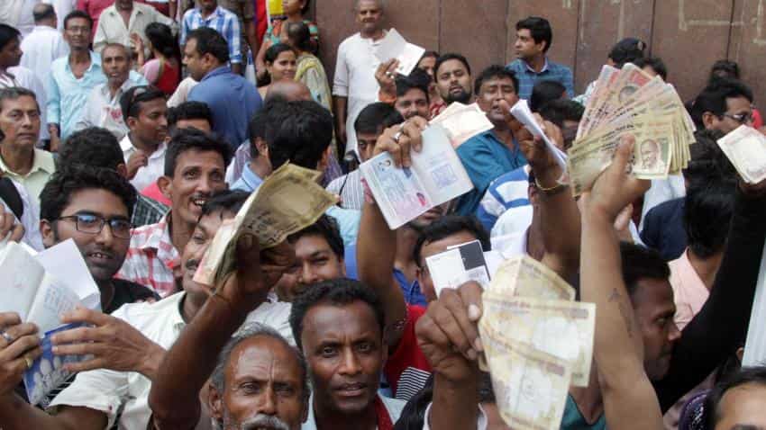 Demonetisation: RBI turns down Indians, NRIs went for exchange of old notes as deadline ends today