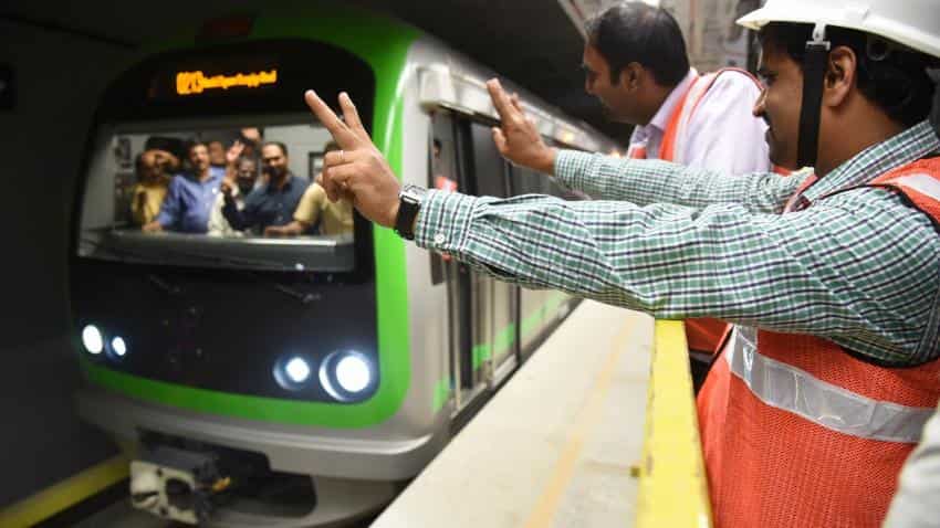 Govt makes it mandatory for metro rail companies to &#039;Make in India&#039;