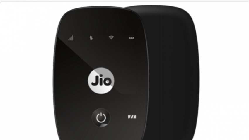 Reliance offers 100% cashback on purchase of JioFi 4G device online; features, specs & more Reliance offers 100% cashback on purchase of JioFi 4G device online; features, specs & more