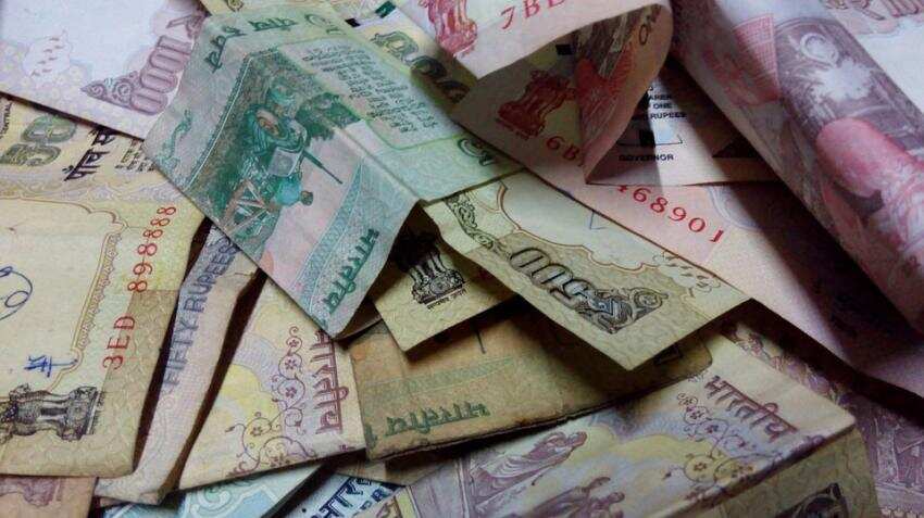 Govt meets 3.5% fiscal deficit target in 2016-17 Govt meets 3.5% fiscal deficit target in 2016-17