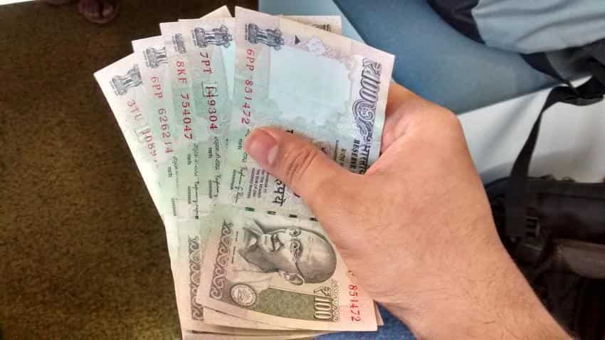 Rupee strengthens by 4 paise against dollar in early trade