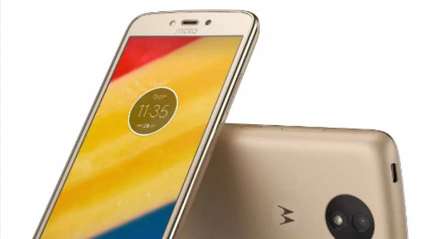 Moto C Plus to go on sale on Flipkart at 12 pm today; here's pricing, specs & more Moto C Plus to go on sale on Flipkart at 12 pm today; here's pricing, specs & more
