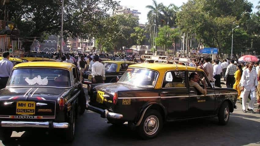 Maharashtra lifts ban on taxi, rickshaw licences but will commuters