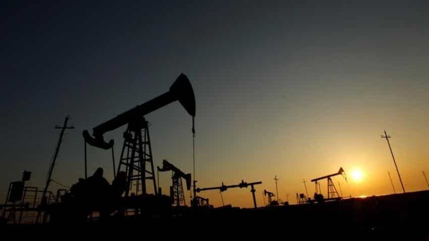 Crude oil prices firm, set for biggest weekly gain since mid-May