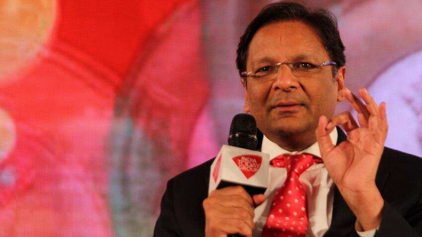 Supreme Court dismisses SpiceJet&#039;s appeal; orders to pay Rs 579 crore to KAL airways