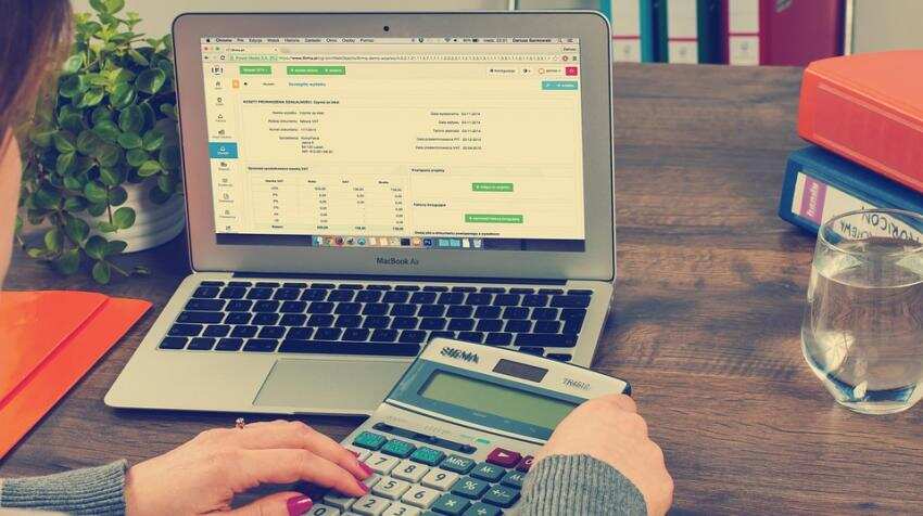 Income Tax: This is how you can avoid errors on last day to file ITR Income Tax: This is how you can avoid errors on last day to file ITR