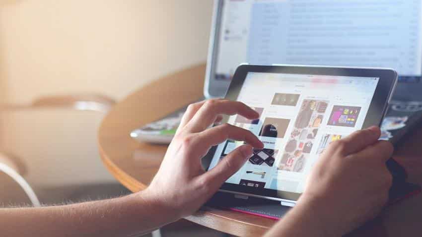 E-commerce websites lure in higher online shoppers from Tier II cities in Q1 FY18 E-commerce websites lure in higher online shoppers from Tier II cities in Q1 FY18