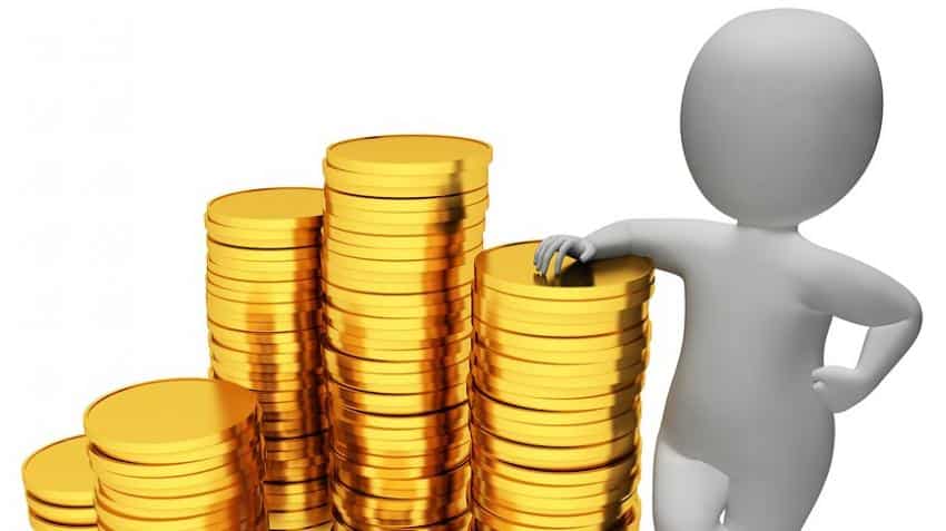 Independence Day: With monthly savings, get "freedom" from debt Independence Day: With monthly savings, get "freedom" from debt