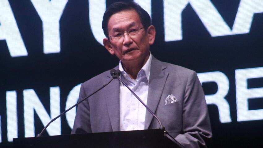 Maruti chief Ayukawa's salary up 6% at Rs 4.2 crore in 2016-17 Maruti chief Ayukawa's salary up 6% at Rs 4.2 crore in 2016-17
