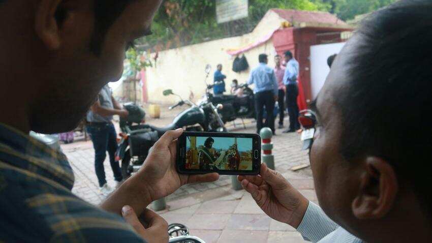 Despite low connectivity, slow speeds Indians can’t imagine life without internet Despite low connectivity, slow speeds Indians can’t imagine life without internet