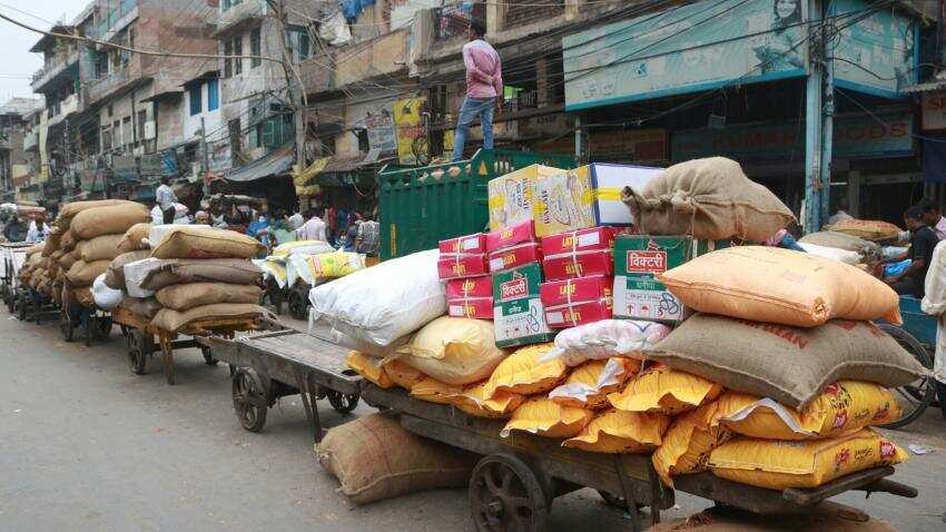 Petrol, diesel take India&#039;s wholesale inflation up 3.24% in August 2017