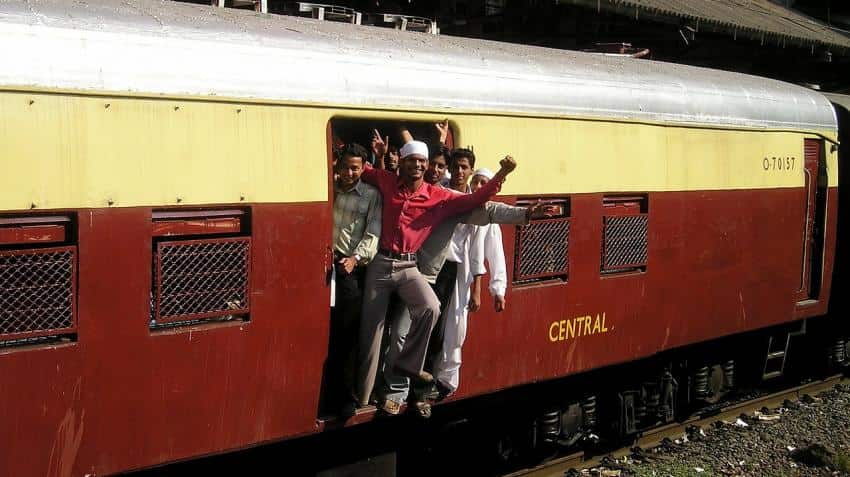 Mumbaikars can save Rs 4,600 crore annually by staying close to their work place Mumbaikars can save Rs 4,600 crore annually by staying close to their work place