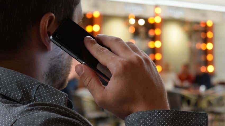 TRAI cuts mobile interconnection fees by more than half TRAI cuts mobile interconnection fees by more than half