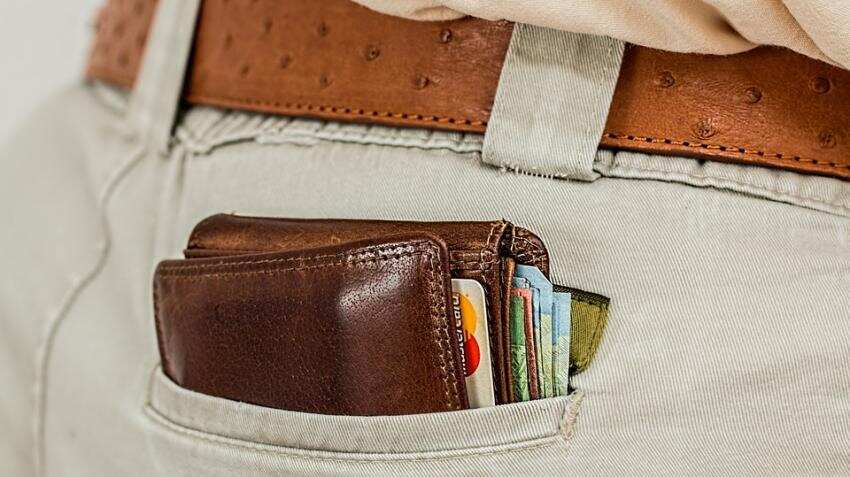 Expensive gifts or lavish honeymoon: Should credit cards be your payment option? Expensive gifts or lavish honeymoon: Should credit cards be your payment option?