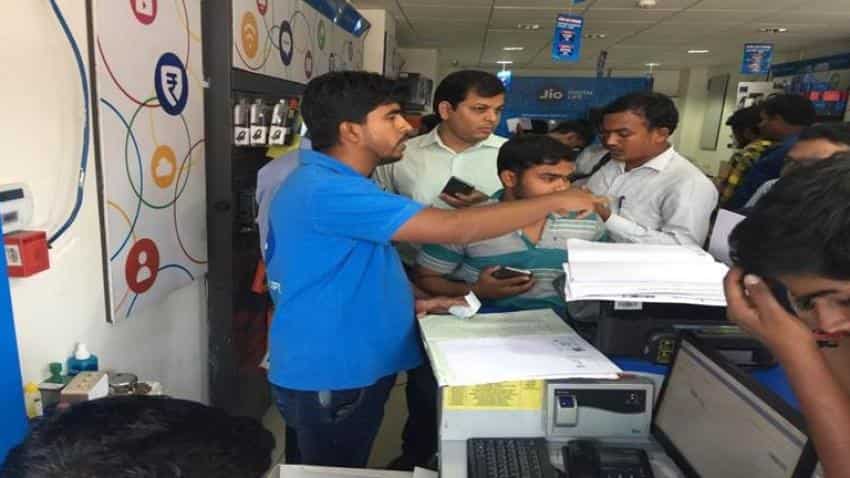 Reliance Jio impact: 4G data usage skyrockets to 40 lakh TB in June 2017 Reliance Jio impact: 4G data usage skyrockets to 40 lakh TB in June 2017