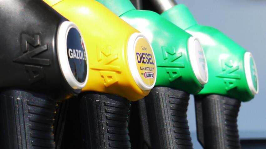 Excise duty on petrol, diesel cut by Rs 2 per litre; revenue loss of Rs 13,000 crore in FY18