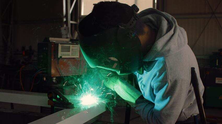 India's industrial output in August jumps at 4.3% India's industrial output in August jumps at 4.3%