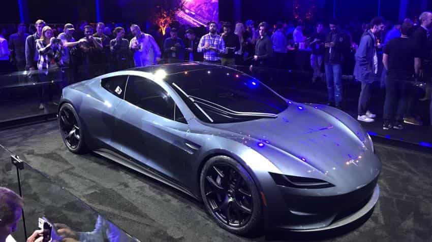 Tesla Unveils Electric Big Rig Truck Sporty Roadster Zee