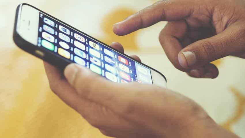 Rs 149 or Rs 199 data plan: Reliance Jio vs Vodafone vs Airtel; who offers better Rs 149 or Rs 199 data plan: Reliance Jio vs Vodafone vs Airtel; who offers better