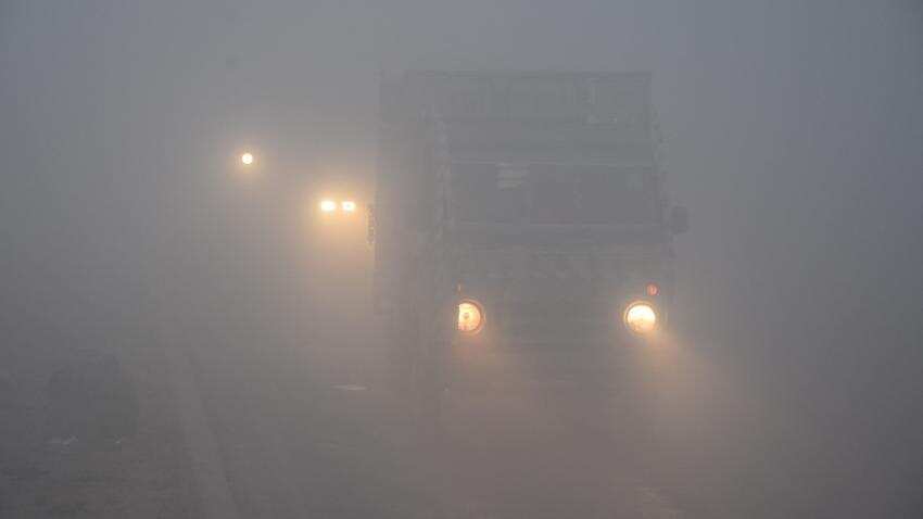Fog disturbs Bengaluru airport operations, 27 flights delayed Fog disturbs Bengaluru airport operations, 27 flights delayed