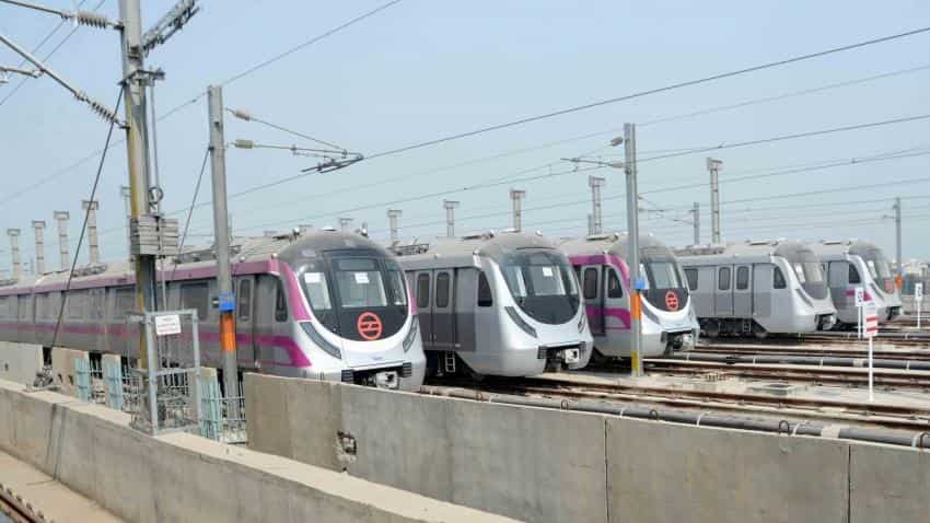 Record 2.4 lakh commuters travel by Hyderabad Metro on Sunday Record 2.4 lakh commuters travel by Hyderabad Metro on Sunday
