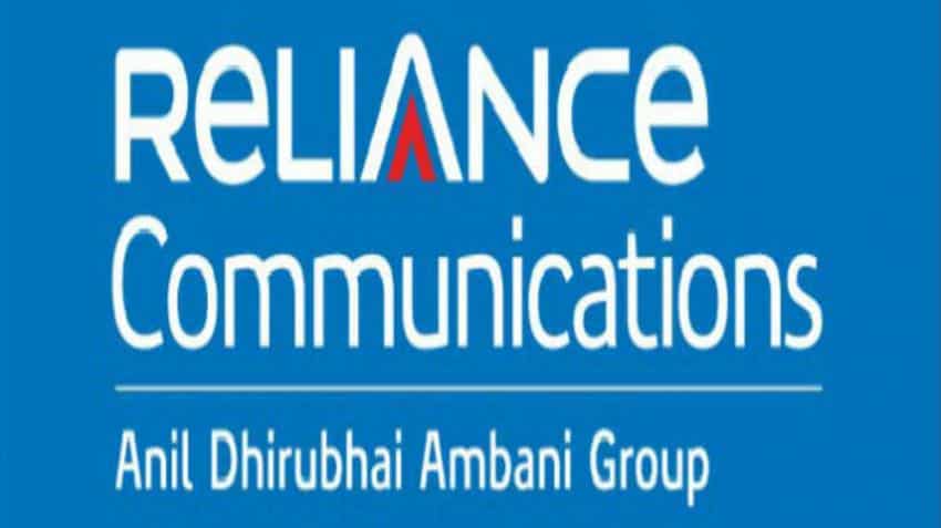 Reliance Communications dips over 2 percent as Fitch withdraws ratings