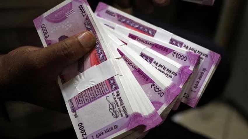 Investors rush to mutual funds; asset base grows over Rs 6 lakh crore Investors rush to mutual funds; asset base grows over Rs 6 lakh crore