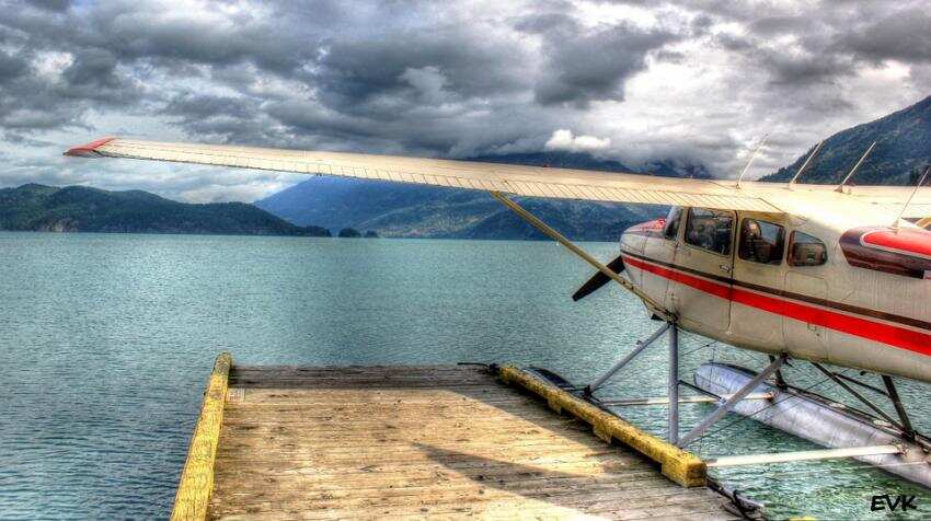 Gadkari asks Raju to explore norms for single-engine seaplanes Gadkari asks Raju to explore norms for single-engine seaplanes