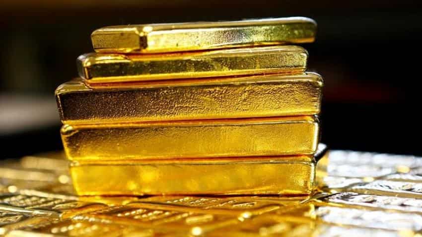 Gold prices steady, set for fourth straight weekly gain