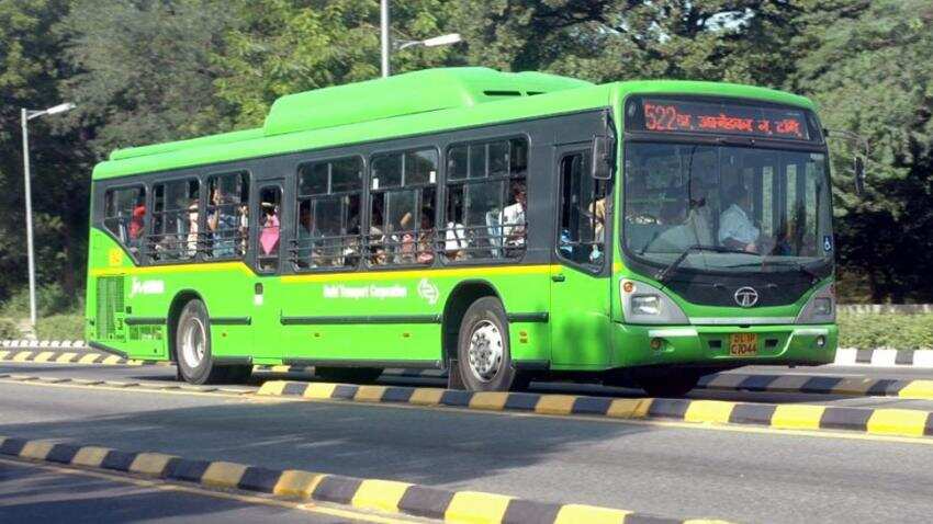 Delhi Metro cards to be valid in 250 buses from today Delhi Metro cards to be valid in 250 buses from today