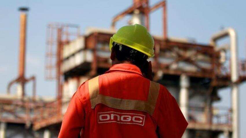 ONGC hikes maiden debt-raising by 40% to fund HPCL buy ONGC hikes maiden debt-raising by 40% to fund HPCL buy