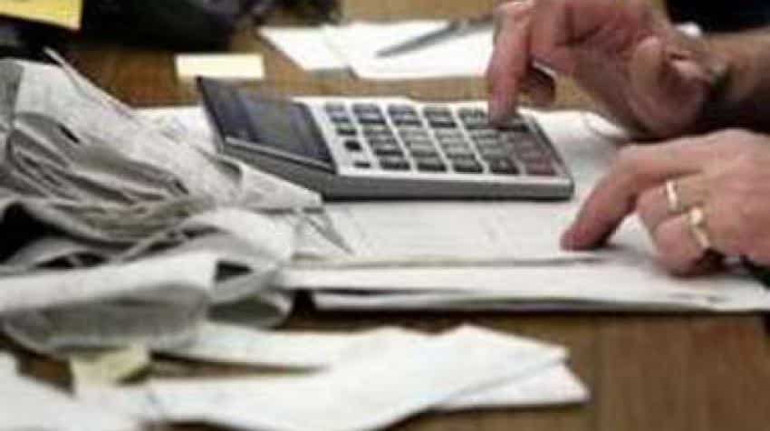 Salaried class gets no relief in I-T slab; cheers for senior citizens