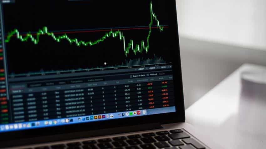 Vakrangee tanks 53% in 6 days; what went wrong? Management clarifies Vakrangee tanks 53% in 6 days; what went wrong? Management clarifies