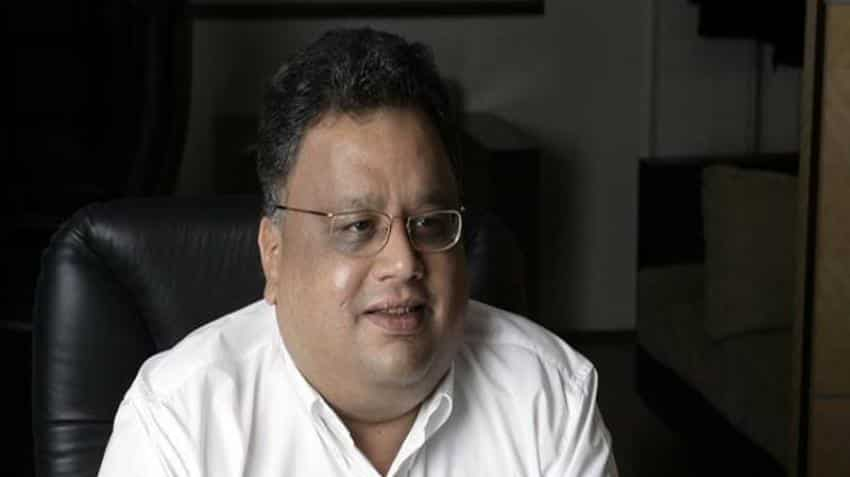 D-Street sell-off put Rs 900 crore dent to Big Bull Jhunjhunwala&#039;s top 10 holdings 