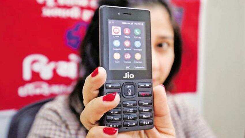 Reliance Jio to sell JioPhone on MobiKwik platform Reliance Jio to sell JioPhone on MobiKwik platform