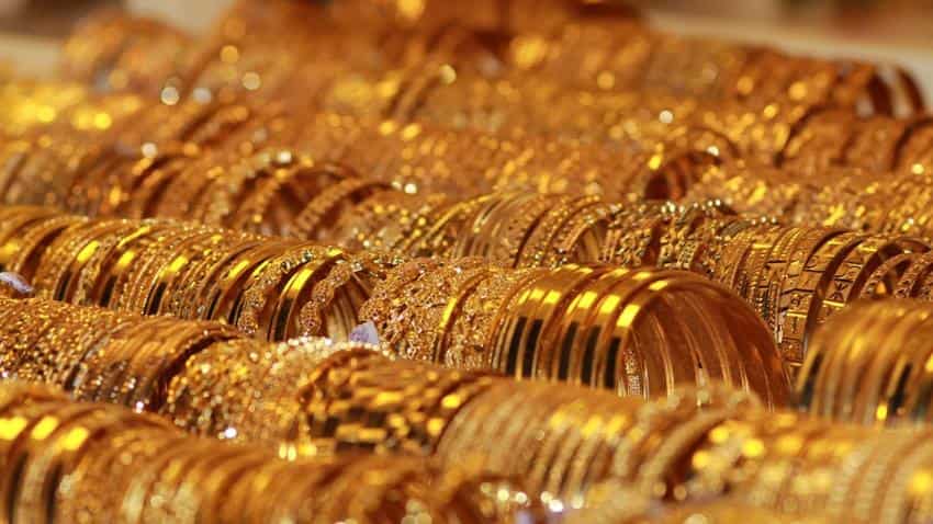 Gold in India sees uptrend on back of global prices as dollar weakens
