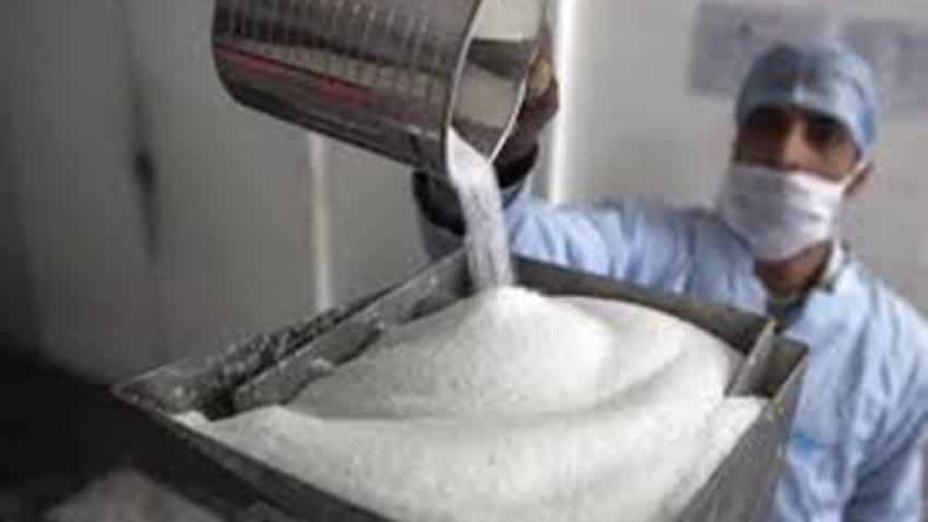 Sugar eases on reduced demand