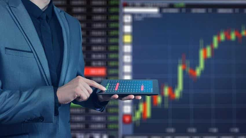 FAST MONEY: Saksoft, Aurobindo Pharma among 10 buy and sell calls for today&#039;s trade