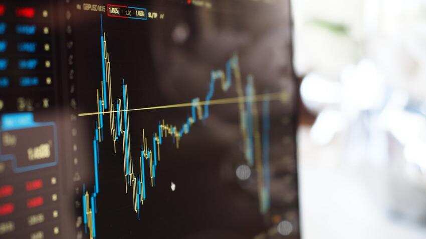 Sensex slips 100 points, Nifty tests 10,350 ahead of F&O expiry Sensex slips 100 points, Nifty tests 10,350 ahead of F&O expiry